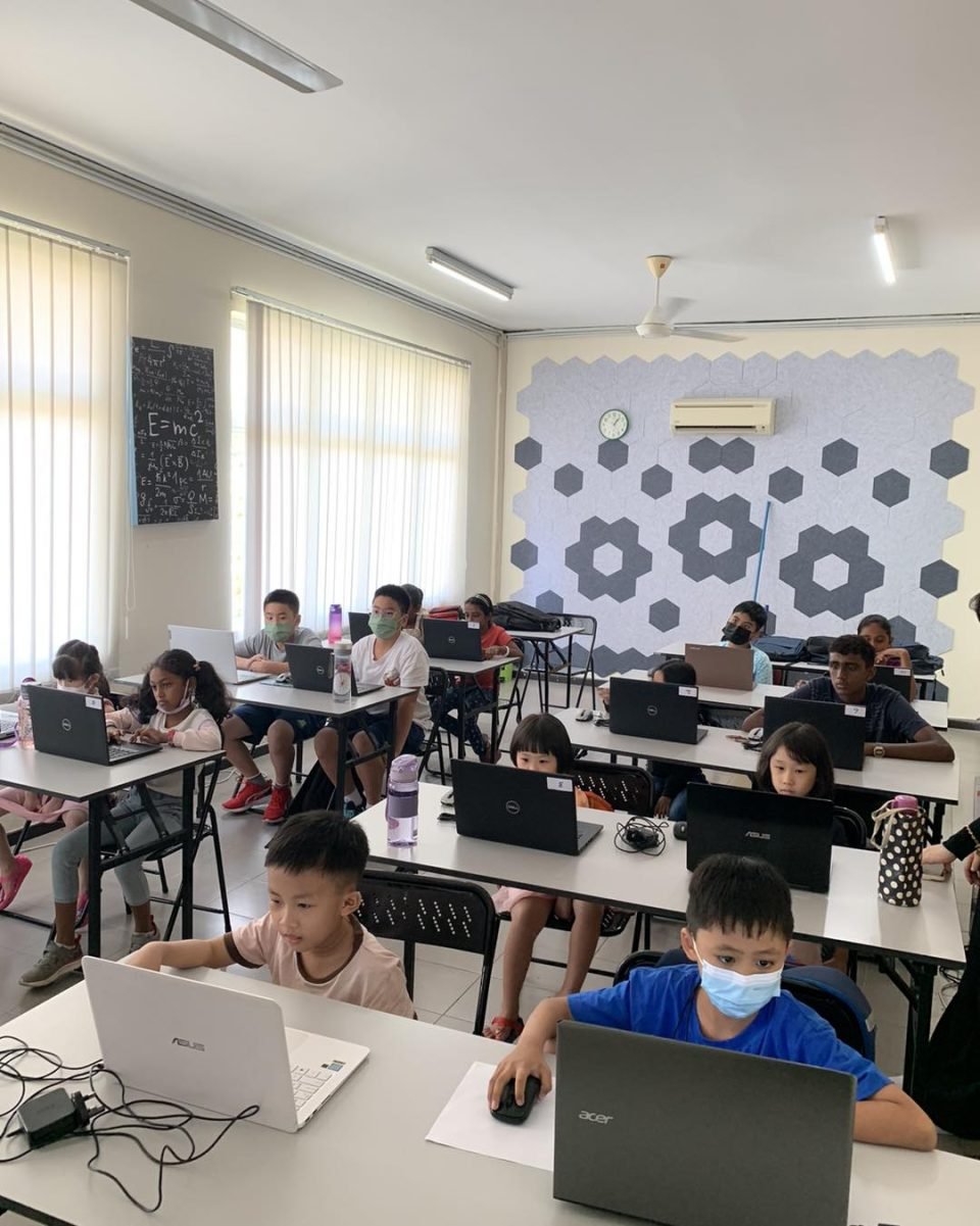 Code Ninja Pro classroom session